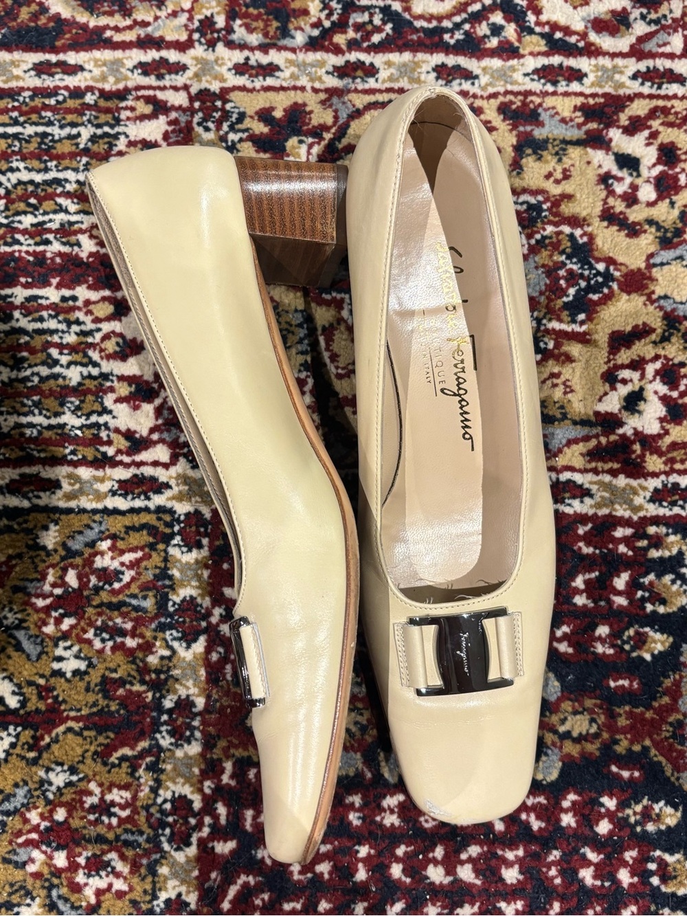 Salvatore Ferragamo Cream Patent Vara Bow Block Heel Pumps